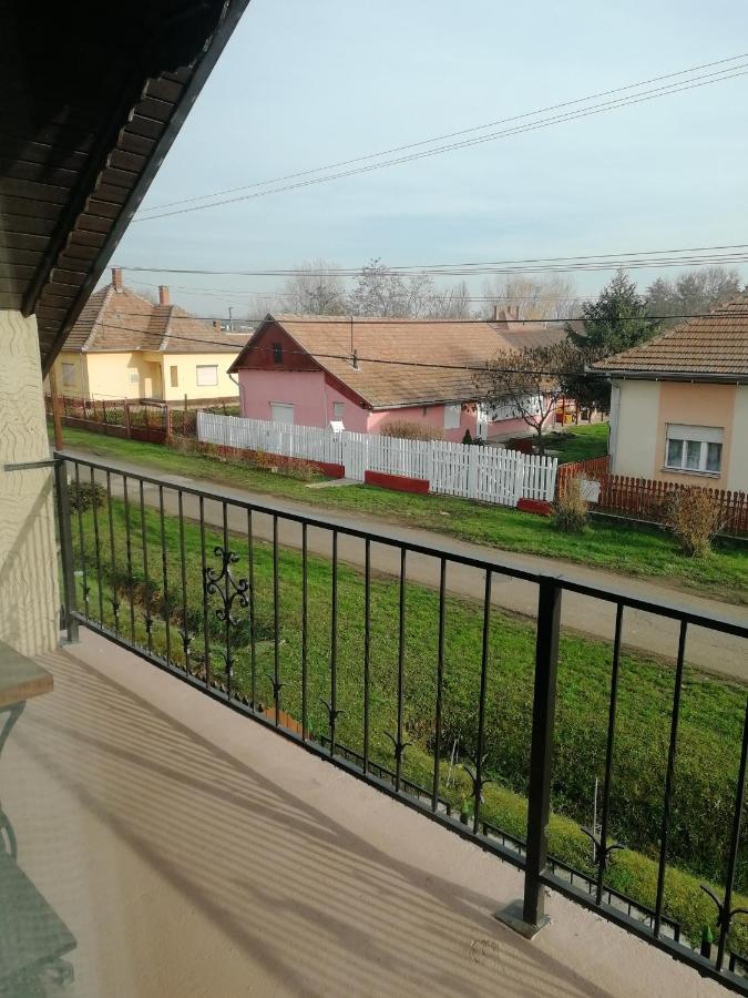Zsuzsanna Vendeghaz Hotel Gyomaendrőd Exterior foto
